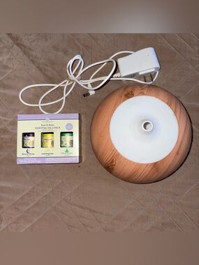 Huntington Home Wood Grain Essential Oil Diffuser New 3-Pack Essential Oils Set